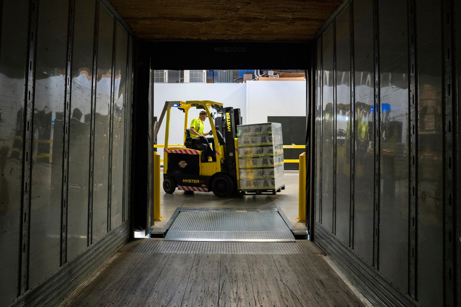 How To Optimize Your Freight Forwarding Costs